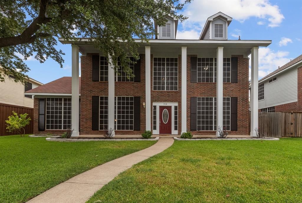 5518 Allen Ln, Rowlett, TX 75088