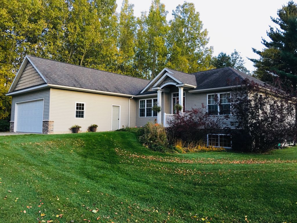 20655 Lake Montcalm Rd, Howard City, MI 49329 Trulia