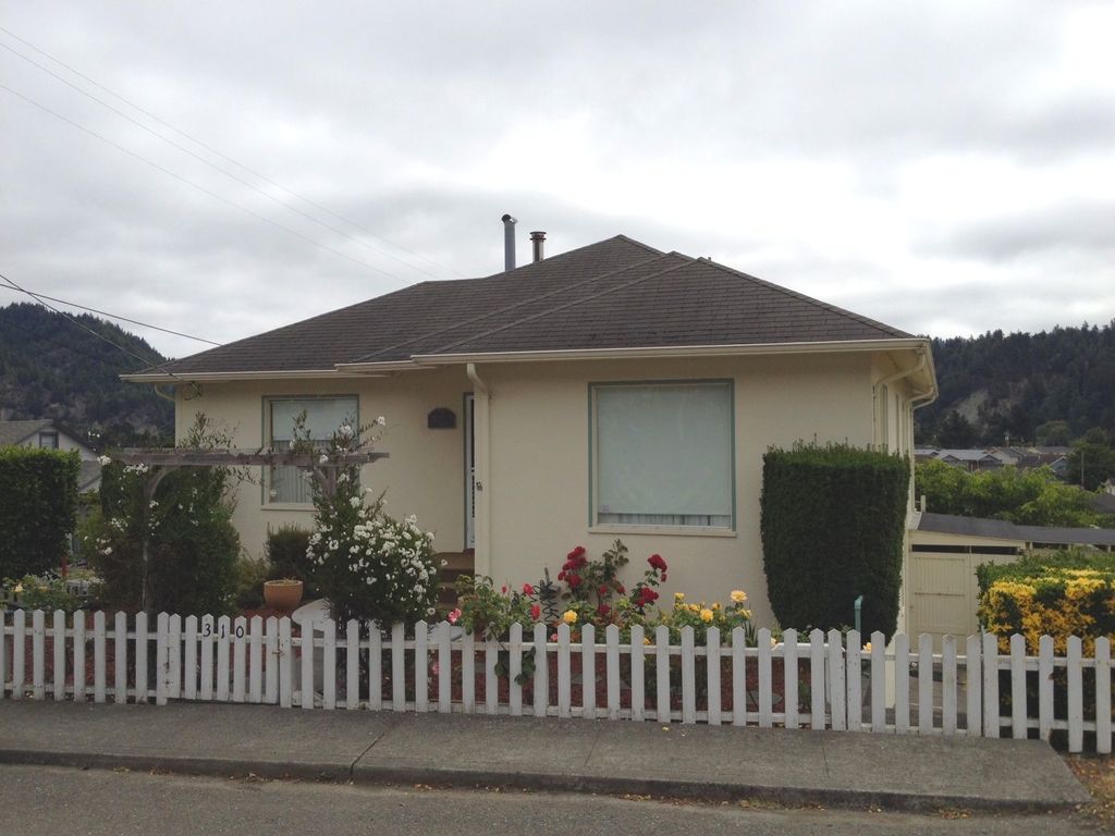 310 Pacific Ave, Rio Dell, CA 2 Bed, 2 Bath SingleFamily Home 10