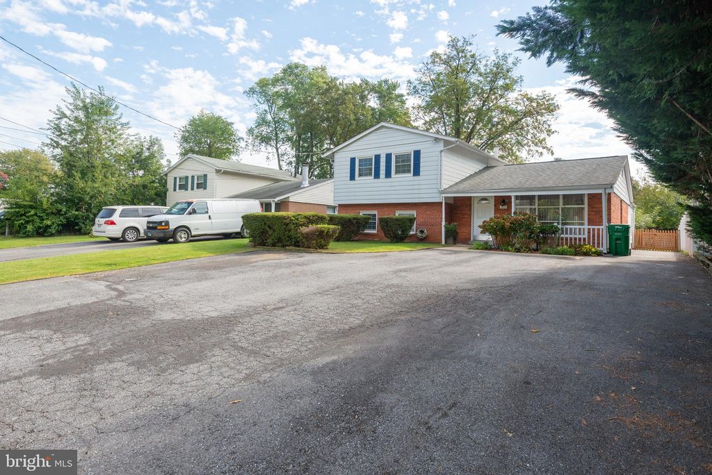 117 Water St, Gaithersburg, MD 20877