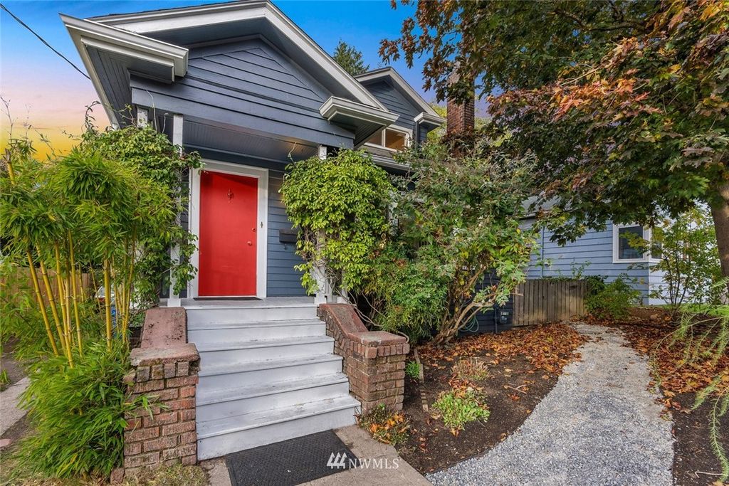 1412 N 50th St, Seattle, WA 98103