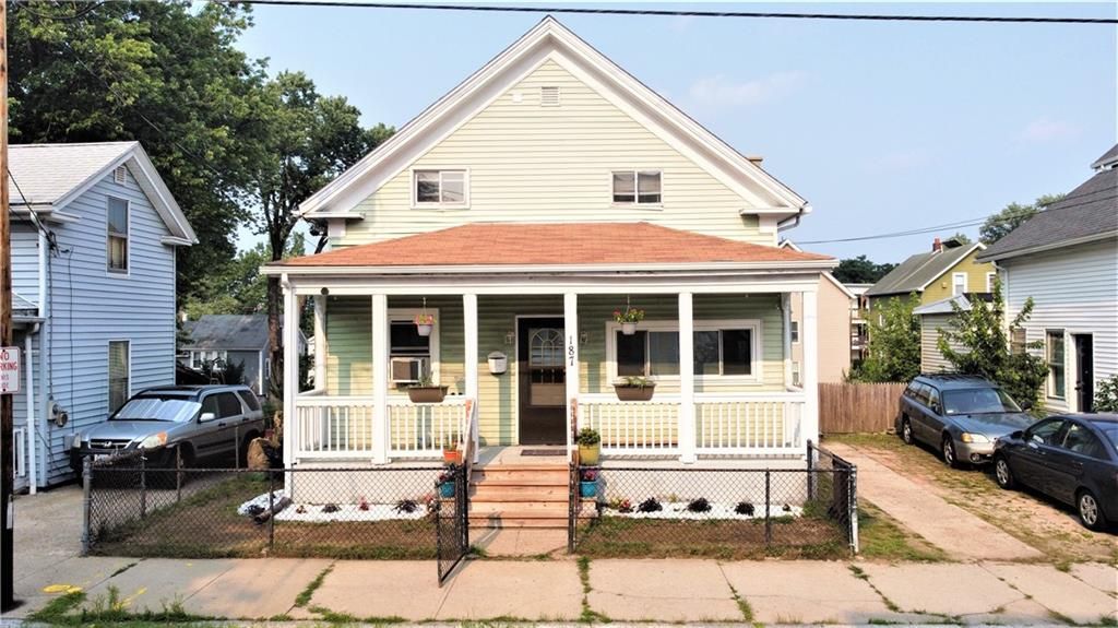 187 2nd Ave, Woonsocket, RI 02895