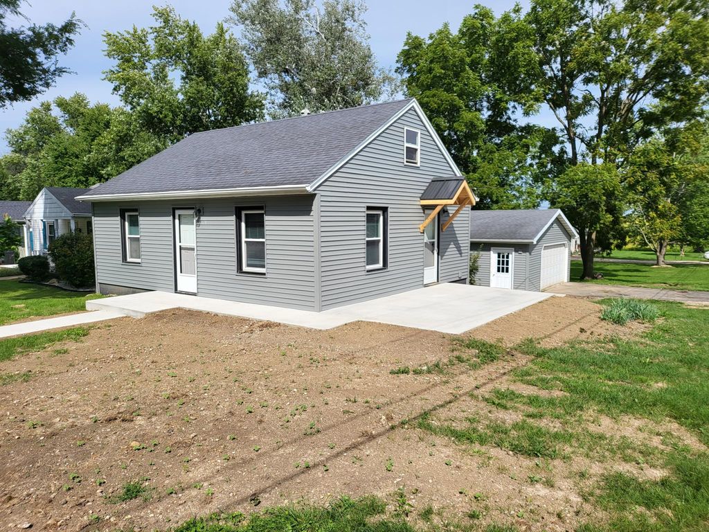 511 S Henry St, Eureka, IL 61530 Trulia