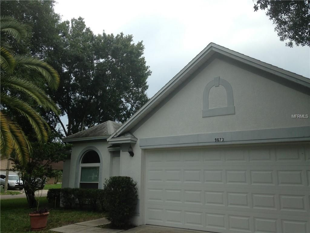 9673 Fox Hearst Rd, Tampa, FL 4 Bed, 2 Bath Single