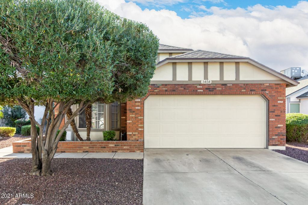 3454 N Verano Ct, Chandler, AZ 85224