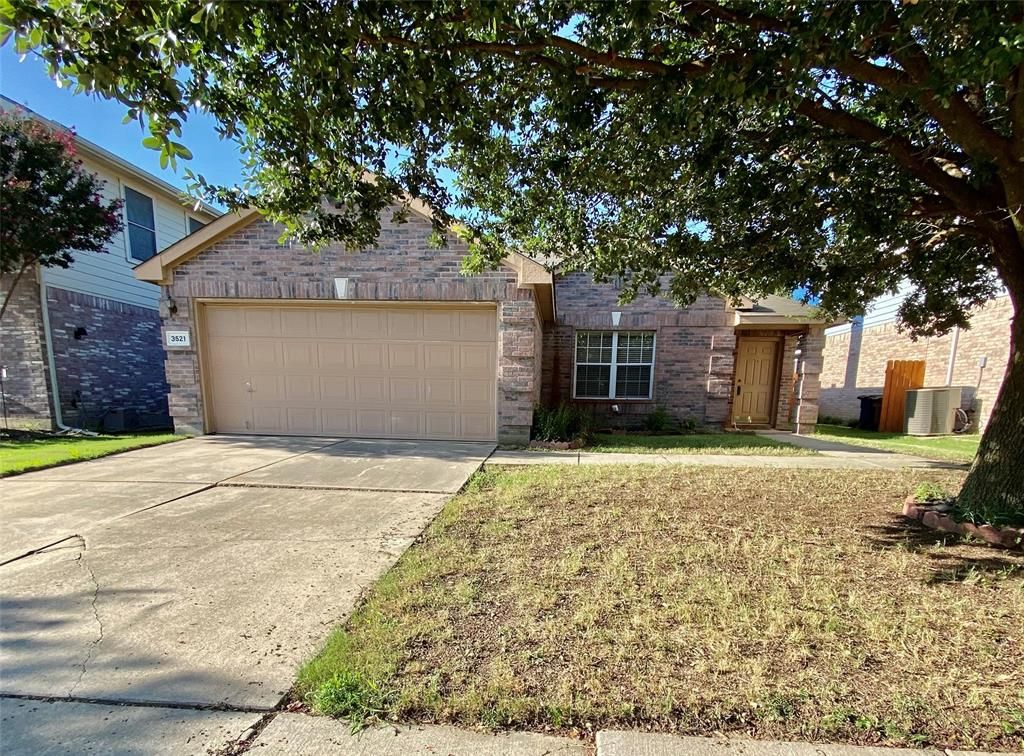 3521 Silverado Trl, Roanoke, TX 76262