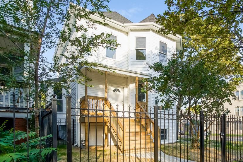 2258 N Central Park Ave, Chicago, IL 60647