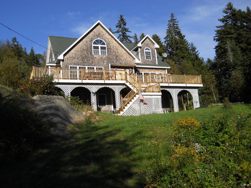 439 Calderwood Neck Rd, Vinalhaven, ME 04863 See Est. Value, Schools