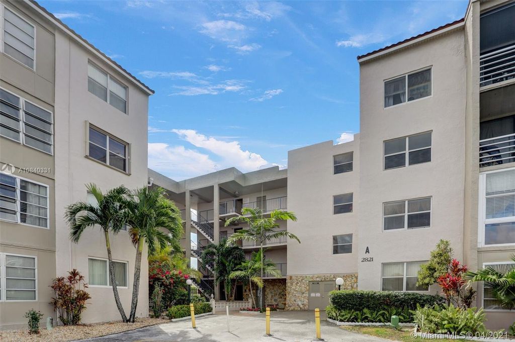 Lauderdale Lakes Condos For Sale