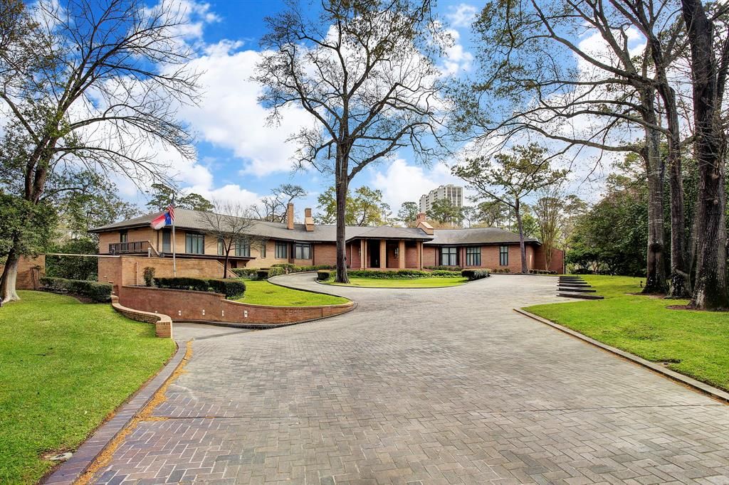 5002 Green Tree Rd, Houston, TX Studio SingleFamily