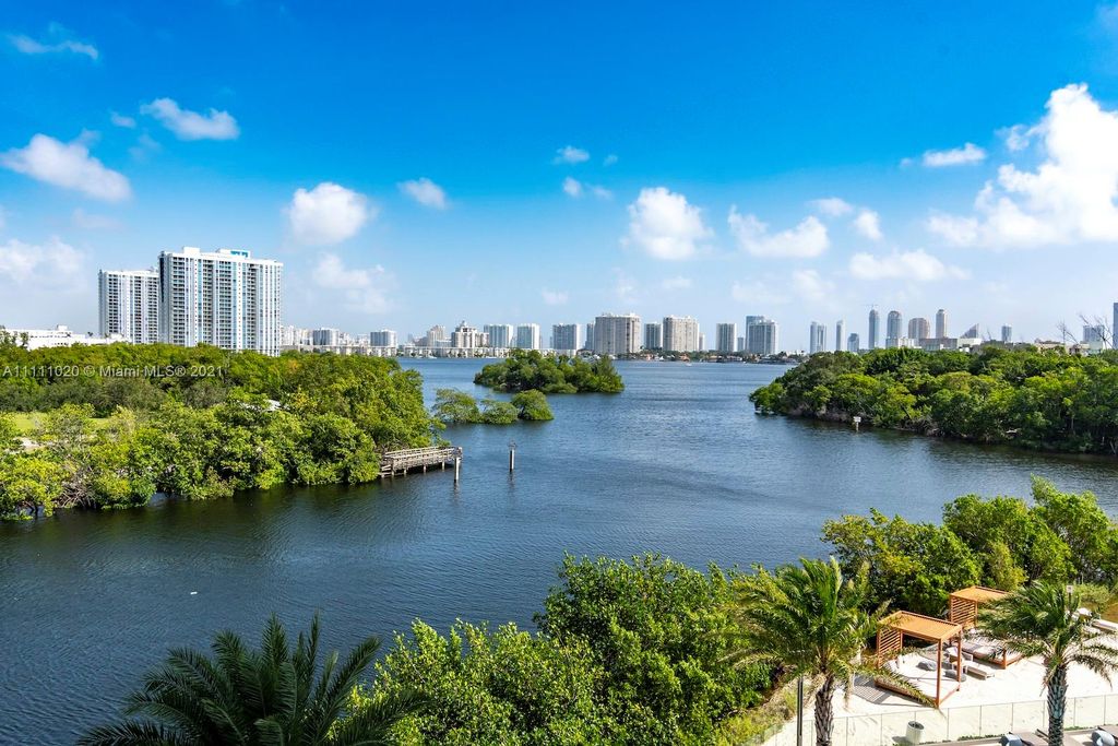 16385 Biscayne Blvd #407, North Miami Beach, FL 33160