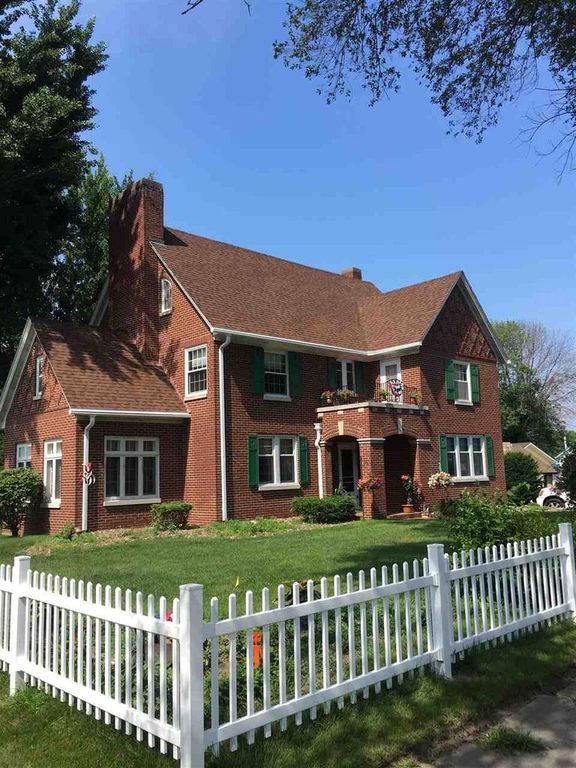 206 W Dewey St, Cassville, WI 53806 Trulia