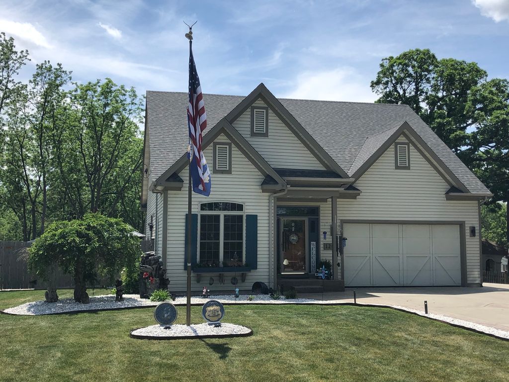 1209 Main St, Spring Grove, IL 60081 Trulia