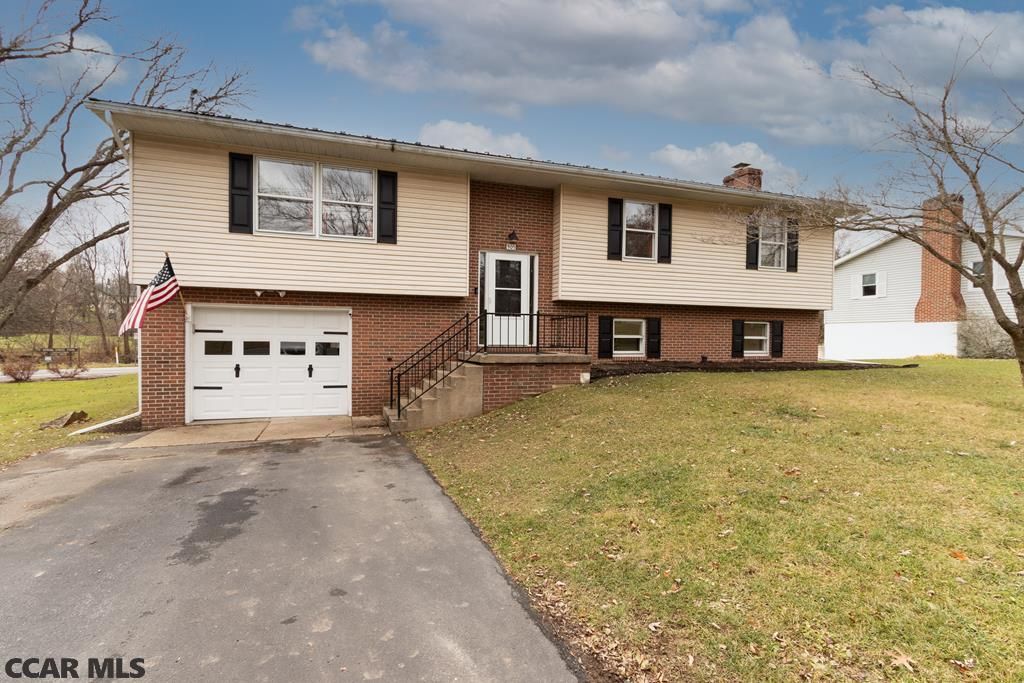 905 Houserville Rd, State College, PA 16801