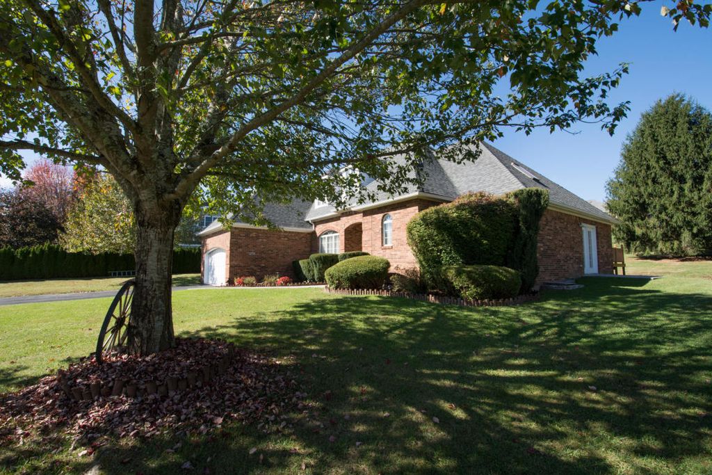 172 Old White Dr, Lewisburg, WV 24901 Trulia 172 Old White Dr, Lewisburg, WV 24901 Trulia