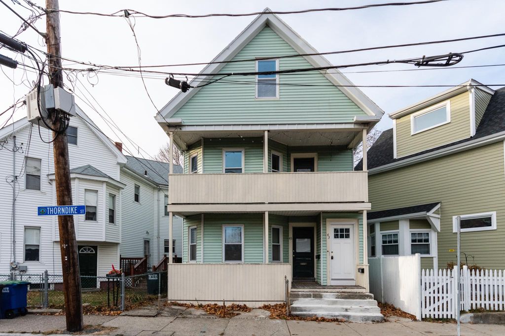 43 Thorndike St #2F, Somerville, MA 02144