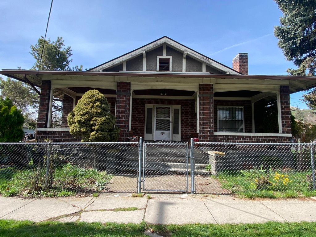432 N 10th St, Klamath Falls, OR 97601 - See Est. Value, Schools 