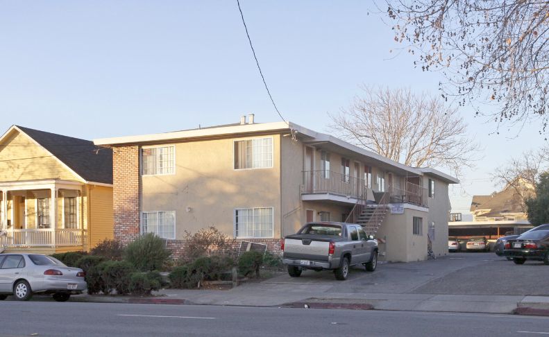 560 Lafayette St #4, Santa Clara, CA 95050