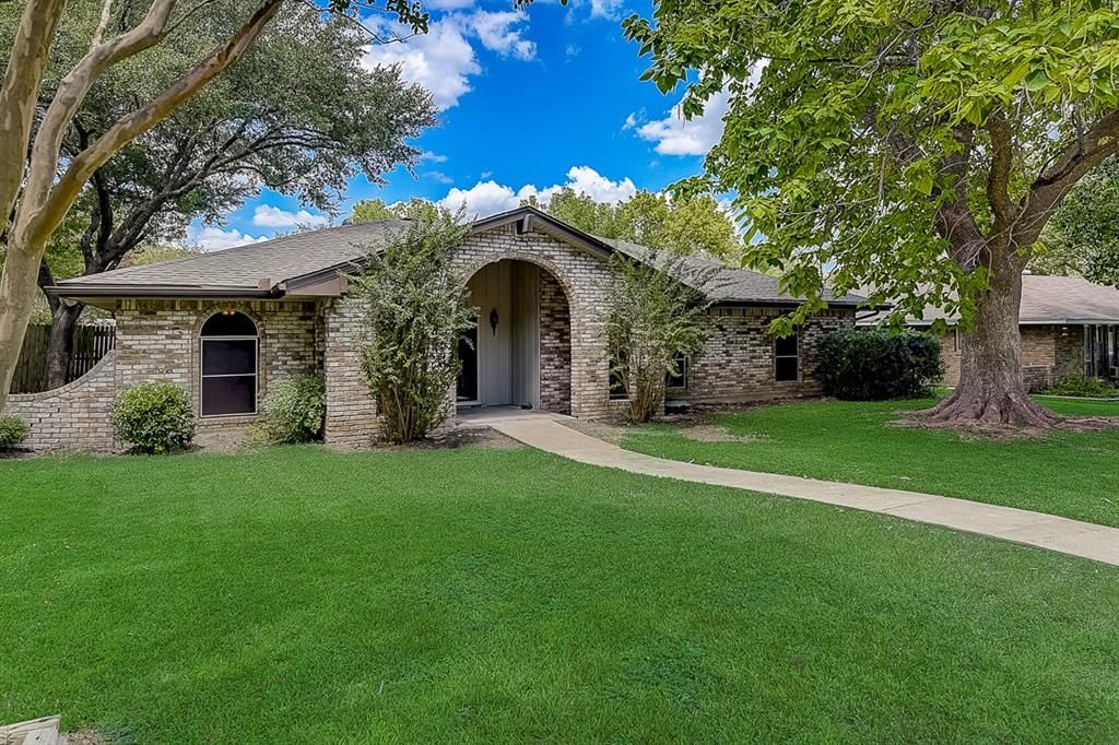 205 Wesley Dr, Desoto, TX 75115