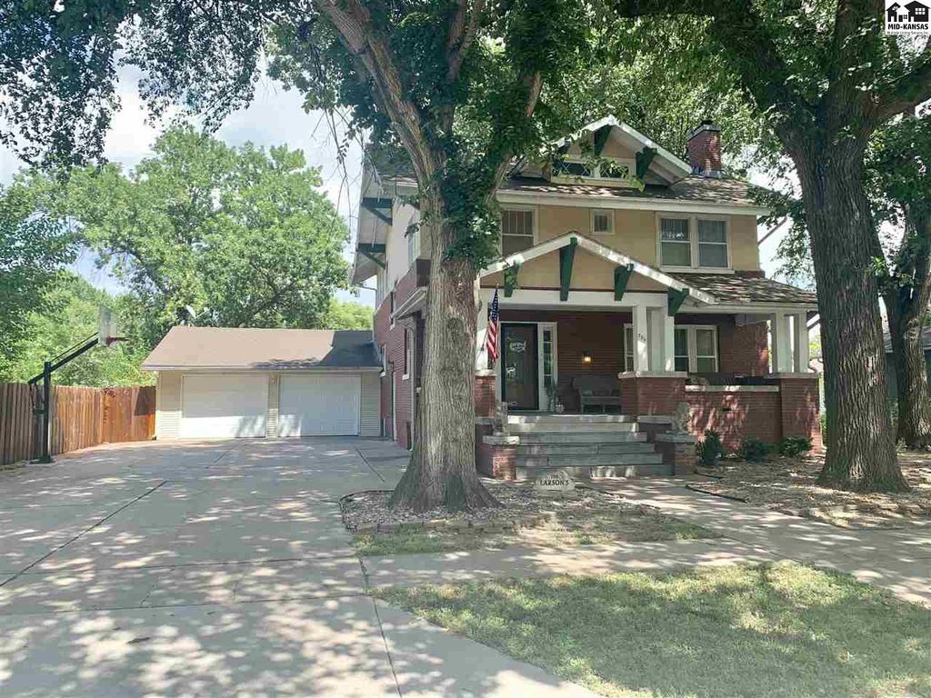204 S Locust St, Inman, KS 67546 Trulia