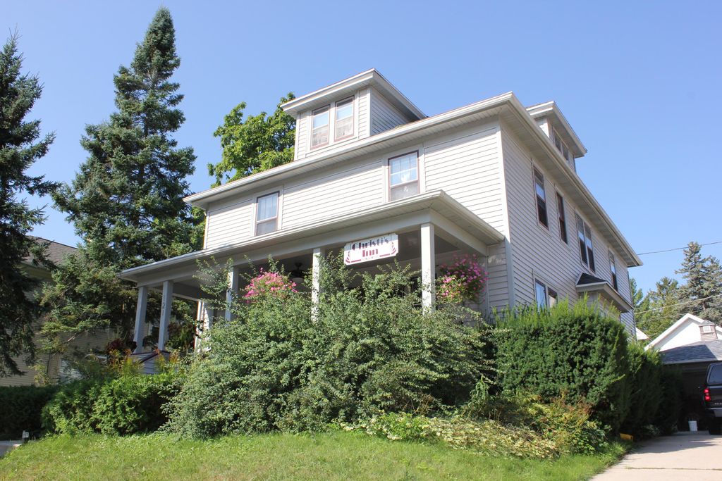 121 S East St, Elkhart Lake, WI 53020 Trulia