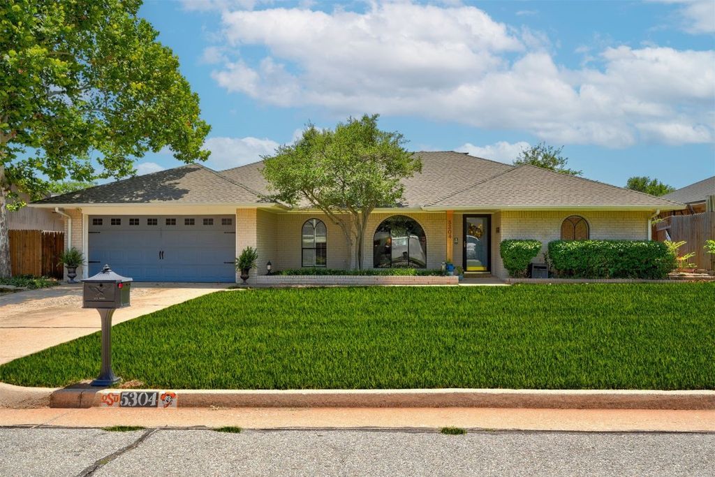 5304 NW 110th St, Oklahoma City, OK 73162 SingleFamily Home for Sale