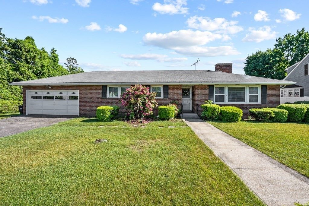 40 Goodhue Ave, Chicopee, MA 01020 Trulia