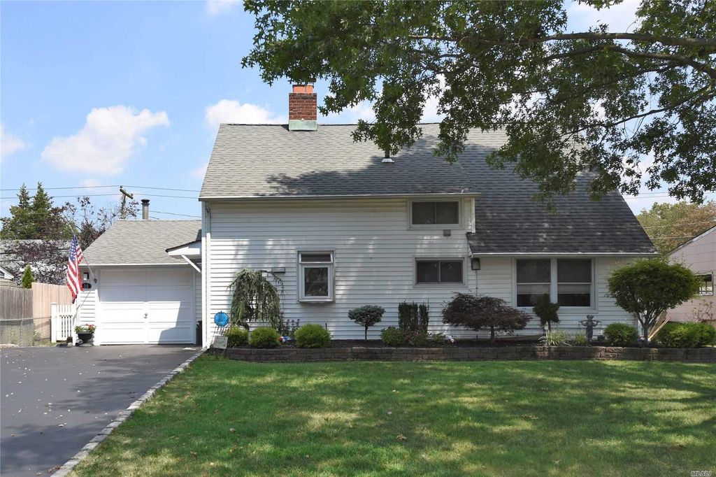 30 Sprucewood Dr, Levittown, NY 11756 Trulia