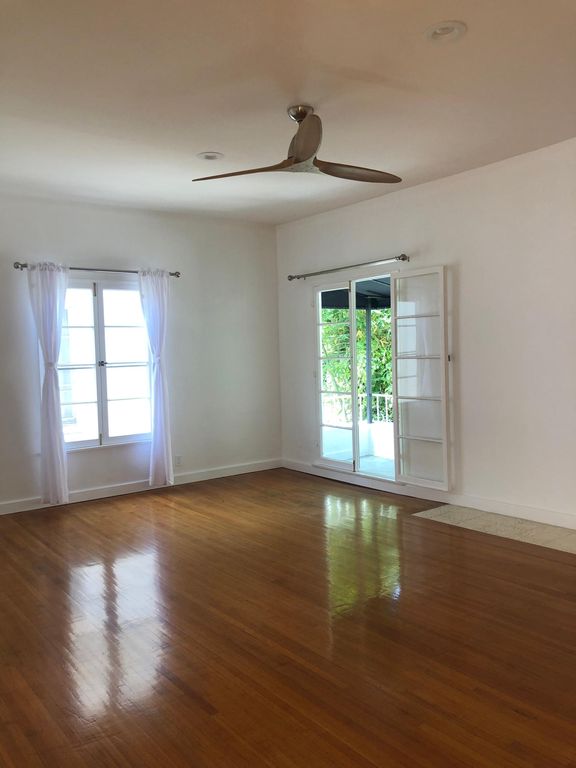 850 S Kenmore Ave #1/2, Los Angeles, CA 90005