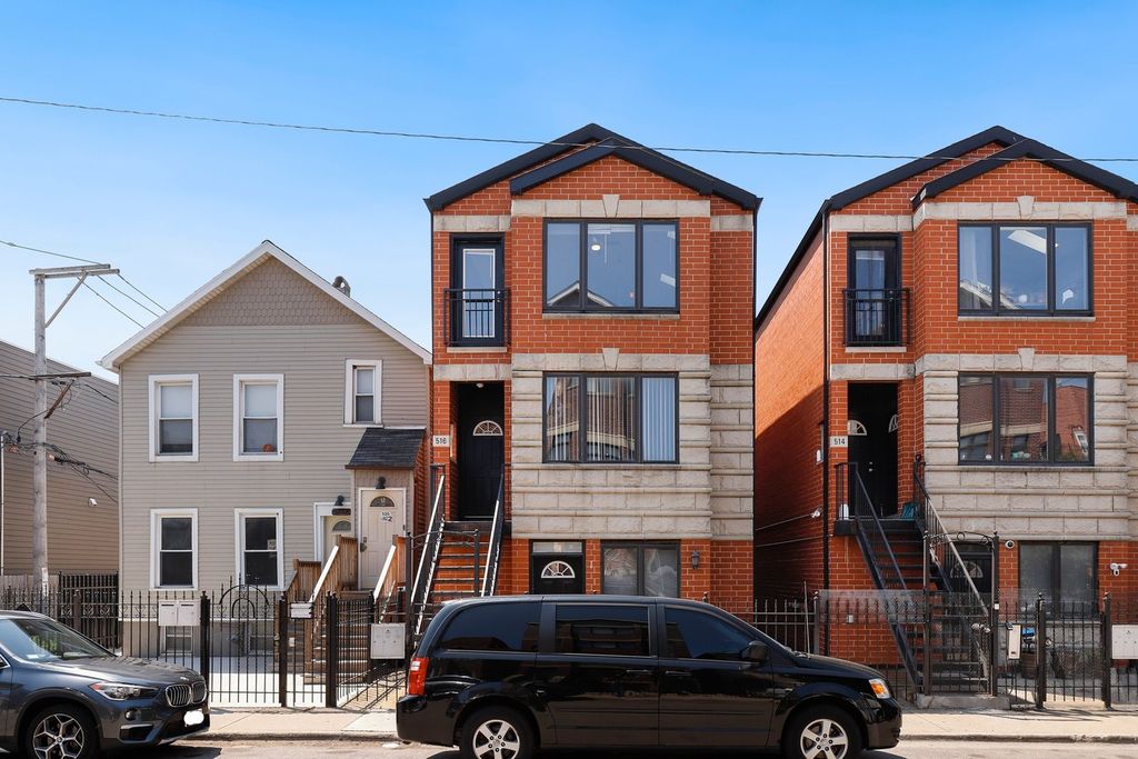 516 S Denvir Ave #3, Chicago, IL 60612