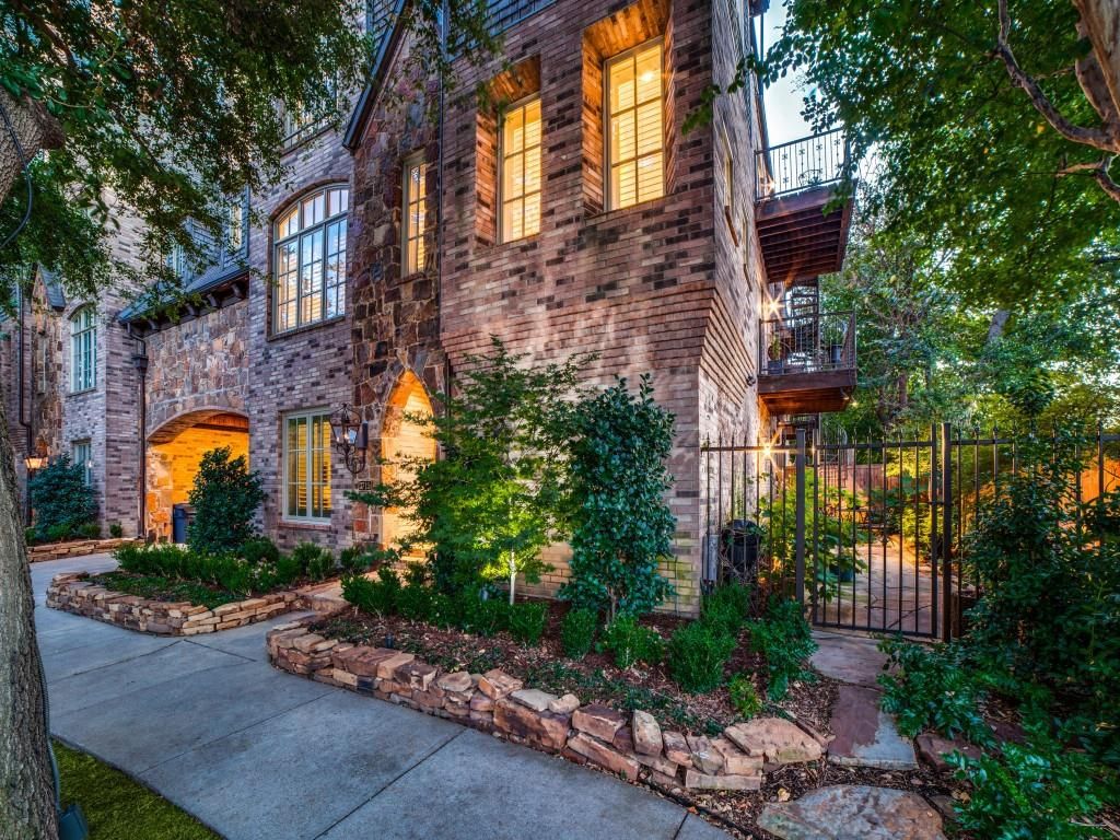 3715 Congress Ave, Dallas, TX 75219