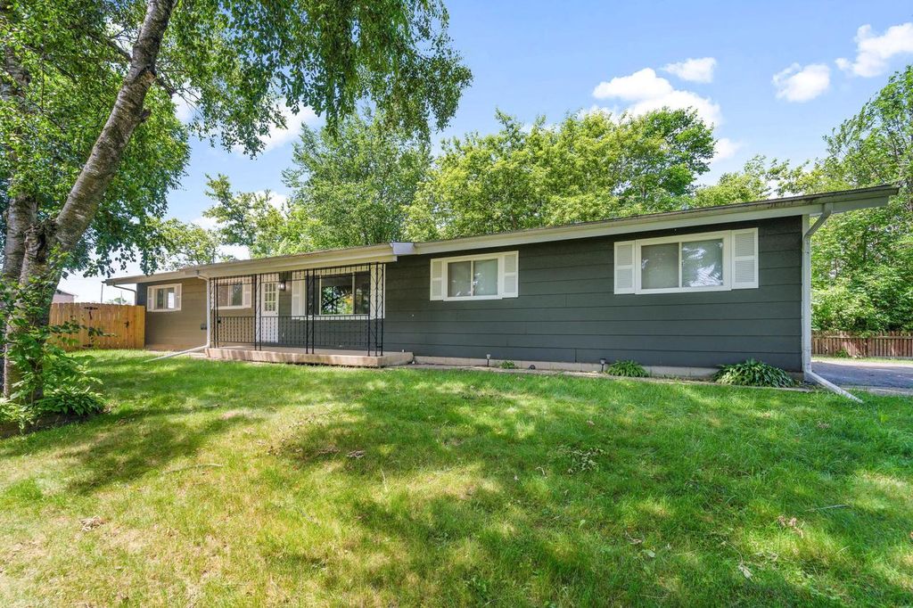 1905 Kremer AVENUE, Racine, WI 53402