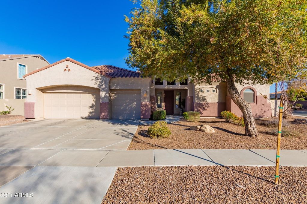 274 W Bluebird Dr, Chandler, AZ 85286