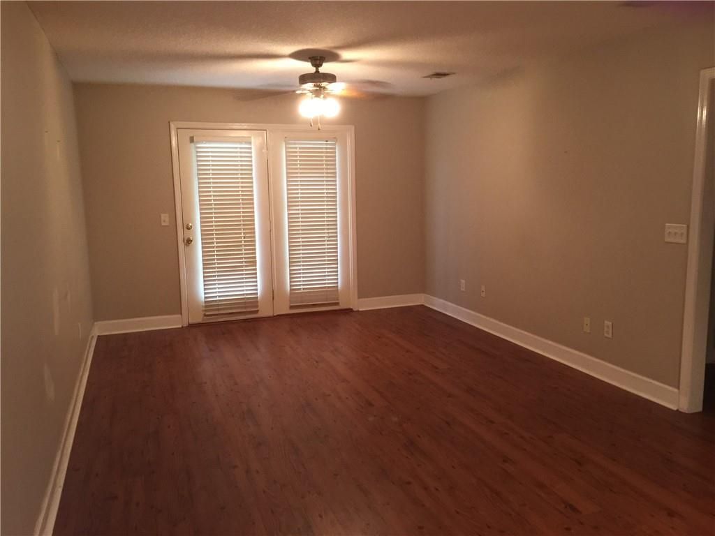 110 Red Bud Ct #110, Brunswick, GA 31520