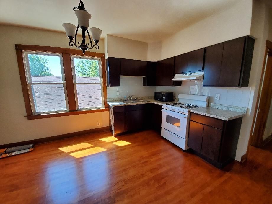 1643 Kenilworth Ave #2, Berwyn, IL 60402