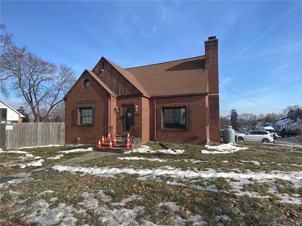 463 Highland Ave, Waterbury, CT 06708