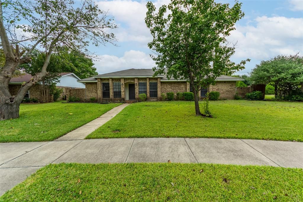 1013 Bridle Dr, Richardson, TX 75081