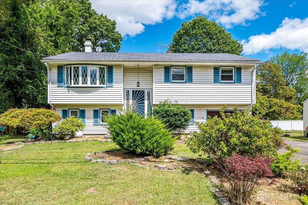 525 Pleasant Ave, Piscataway, NJ 08854 MLS# 2602781R Trulia