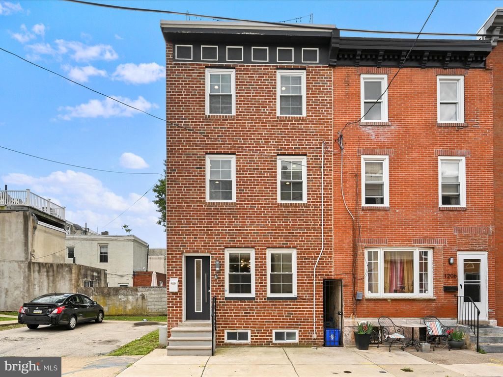1204 Montrose St, Philadelphia, PA 19147
