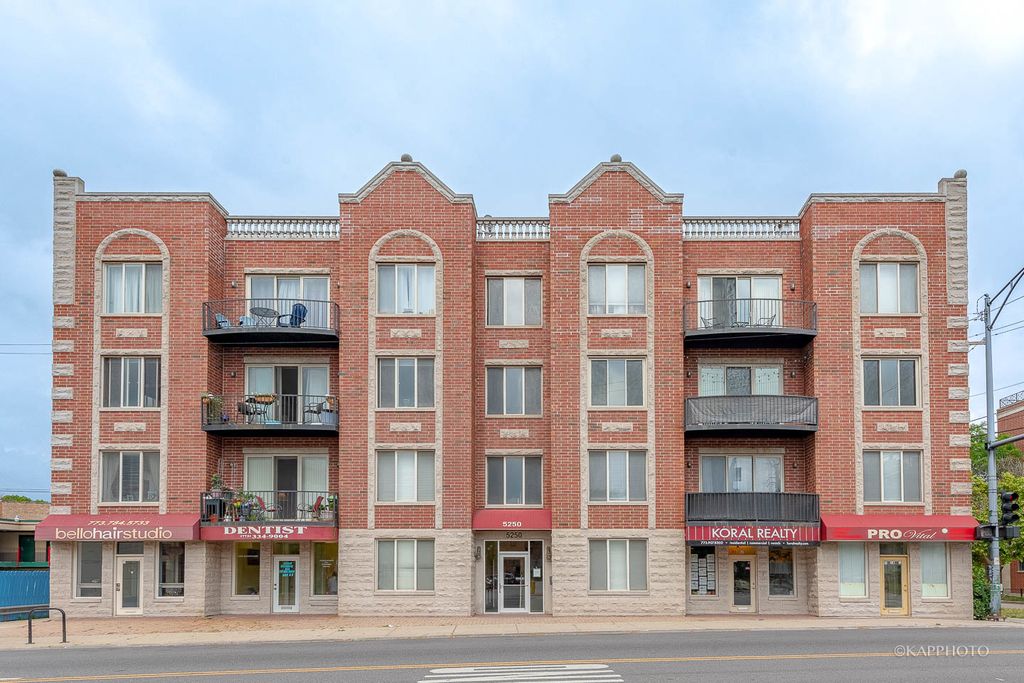 5250 N  Lincoln Ave #3C, Chicago, IL 60625
