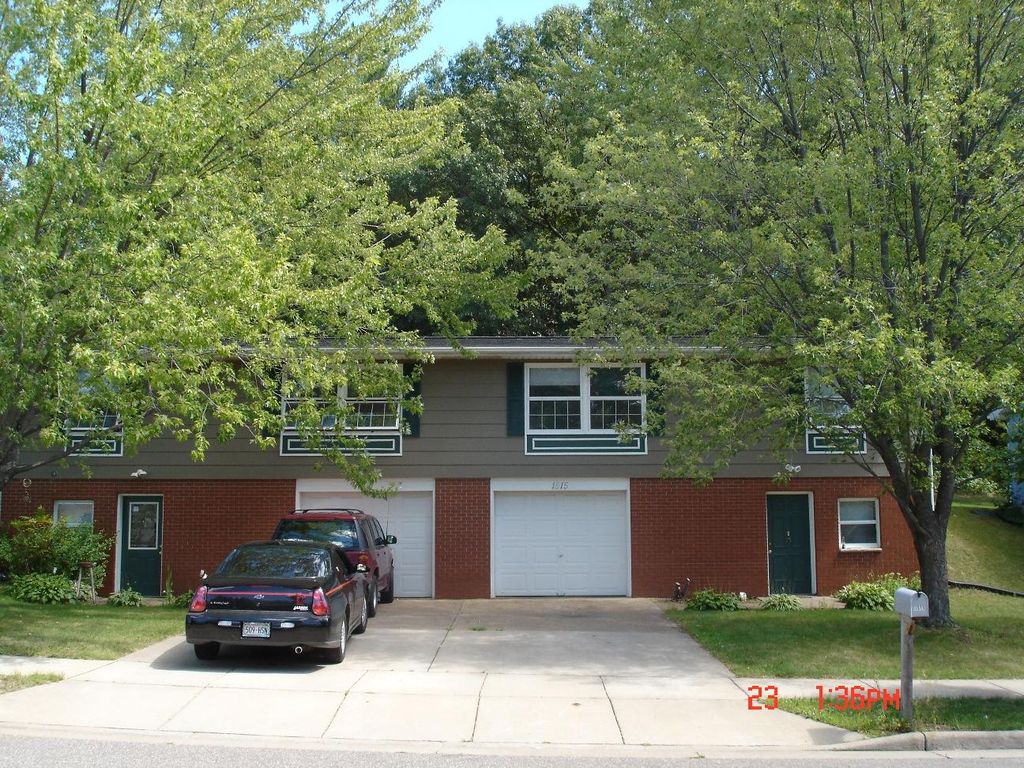 1517 Nicholas Dr, Eau Claire, WI 2 Bed, 2 Bath Apartment