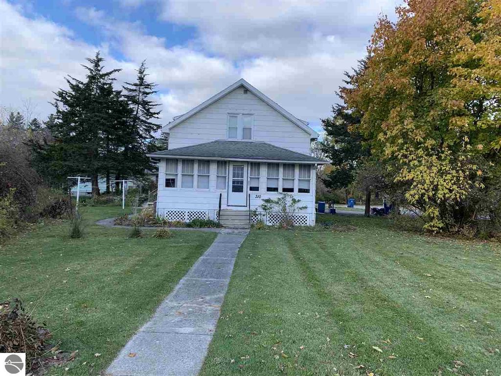 310 W Cedar St, Standish, MI 48658 Trulia