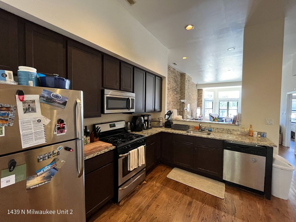 1439 N Milwaukee Ave, Chicago, IL 60622