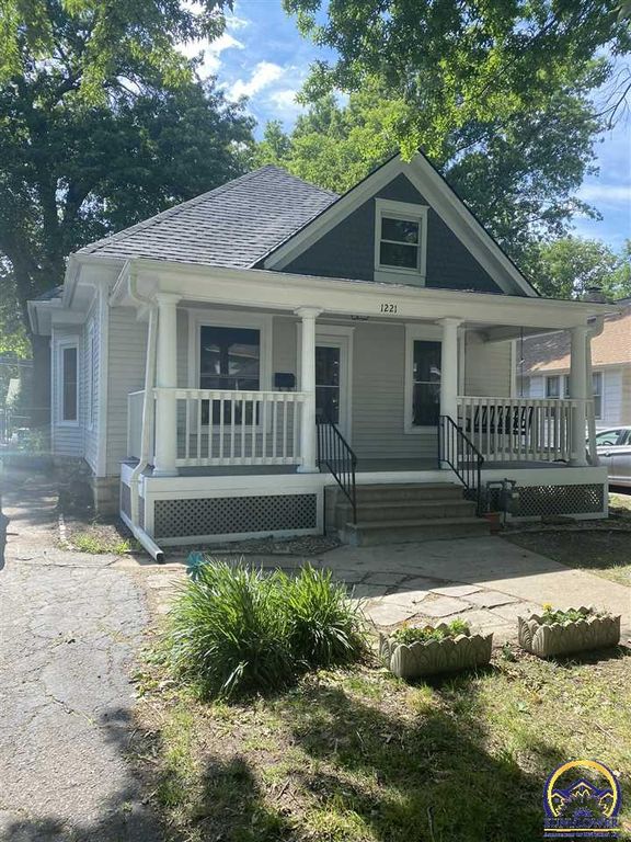 1221 SW Wayne Ave, Topeka, KS 66604 Trulia