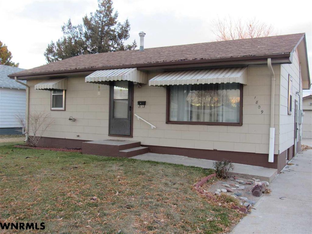 1809 Avenue H, Scottsbluff, NE 69361