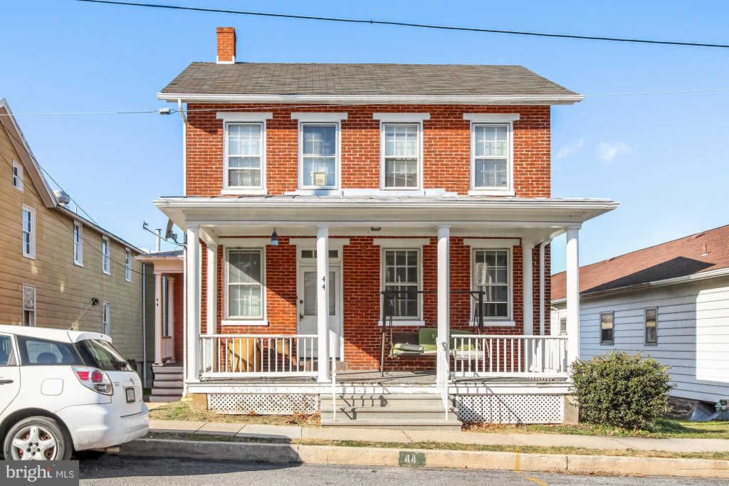 44 N Main St Mount Wolf, PA Trulia