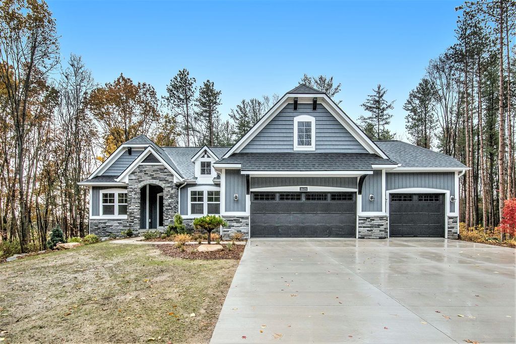 The Maxwell Plan in Shadow Glen, Lansing, MI 48917
