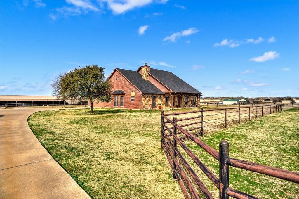 1101 County Road 203, Collinsville, TX 76233