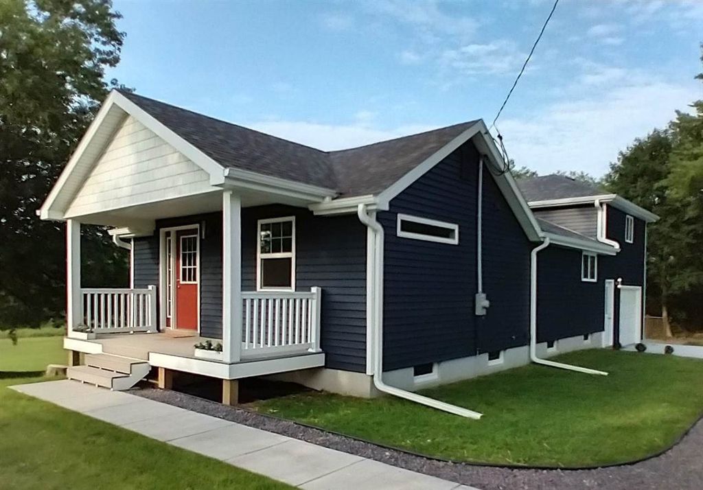 10427 S Jackson Rd, Cement City, MI 49233