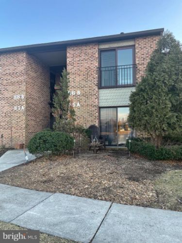 86B Red Cedar Ct #B, Mount Laurel, NJ 08054